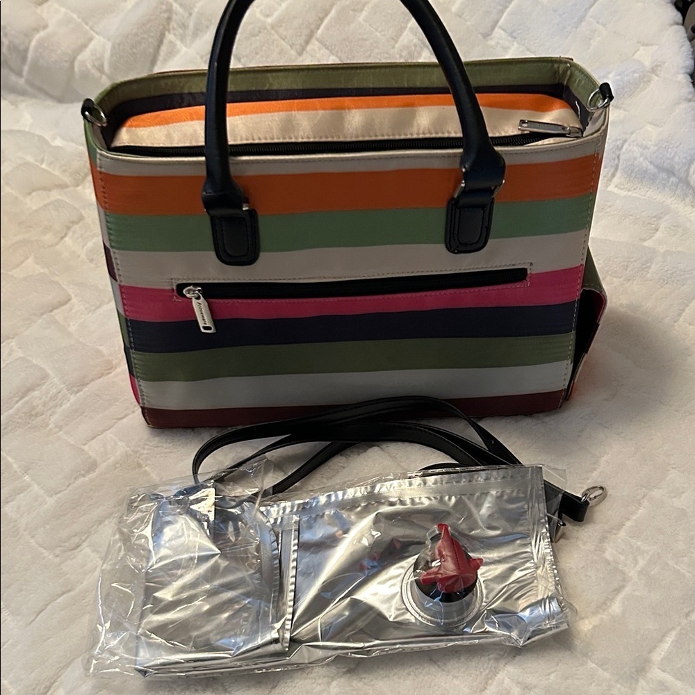 NWT Drinkware Inc. Insulated Drink Bag and Wine Growler